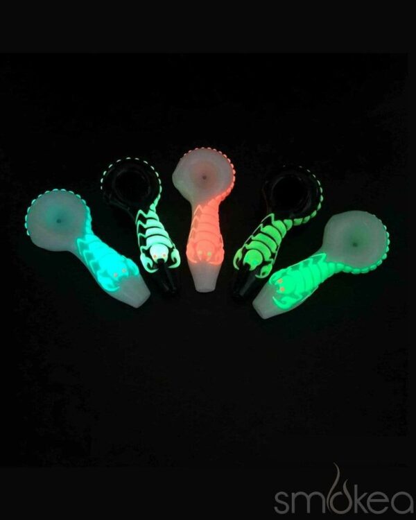 Shop SMOKEA Glow in the Dark Scorpion Spoon Pipe in australian